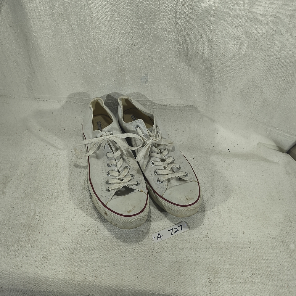 Converse All Star Men's Size 11 Classic White Sneakers